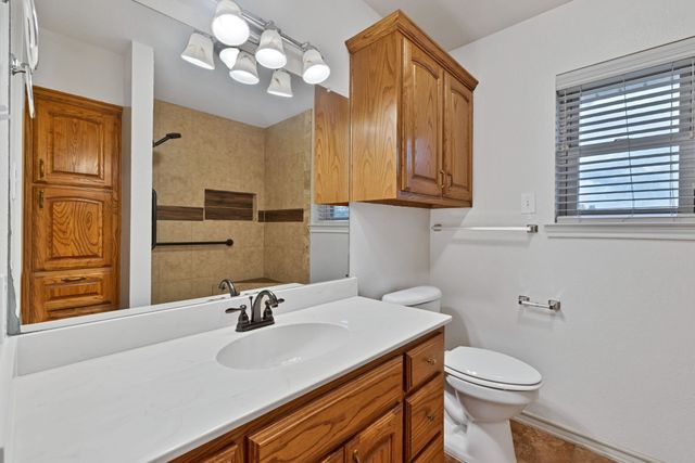 711 Apple Lane, Midlothian, TX 76065