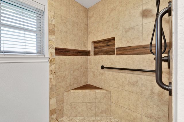 711 Apple Lane, Midlothian, TX 76065