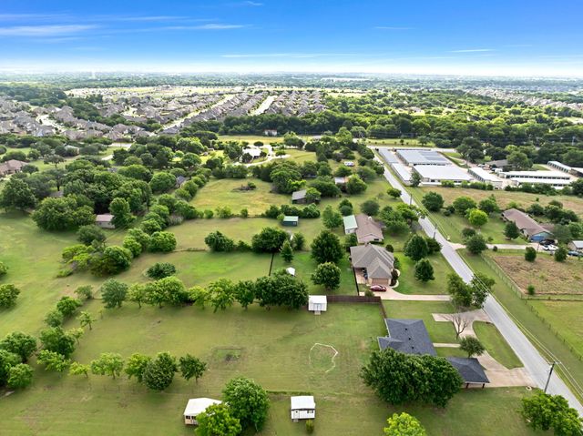 711 Apple Lane, Midlothian, TX 76065