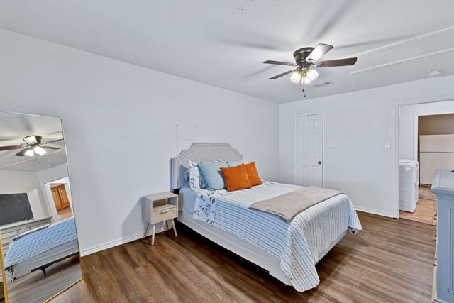 711 Apple Lane, Midlothian, TX 76065