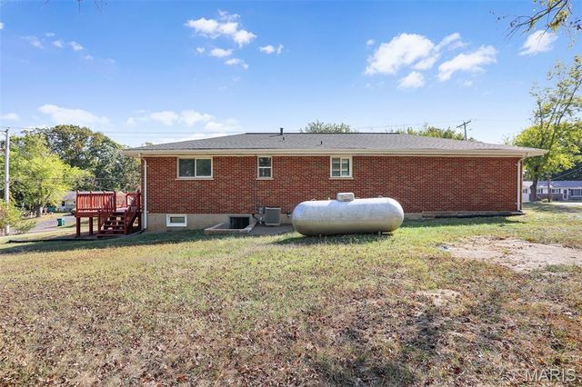 5211 Hunning Road, High Ridge, MO 63049