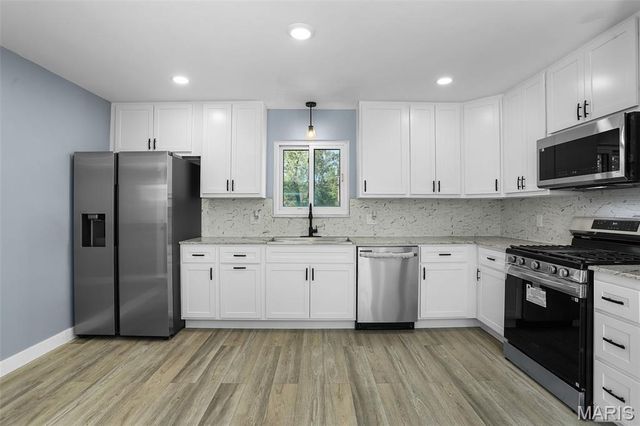 5211 Hunning Road, High Ridge, MO 63049