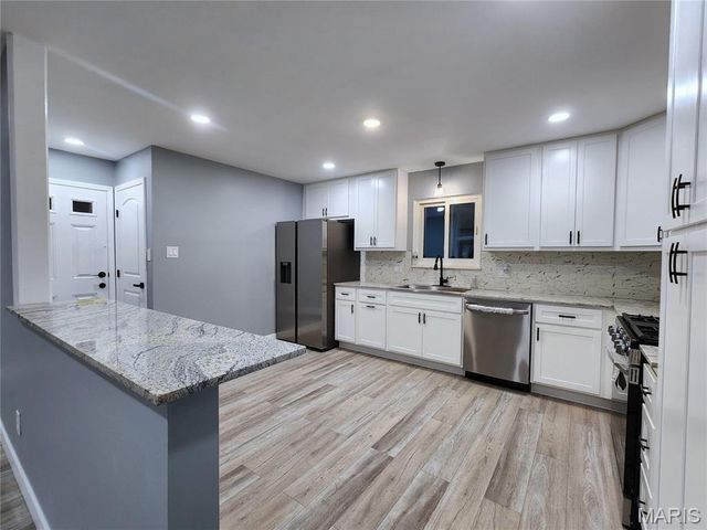 5211 Hunning Road, High Ridge, MO 63049