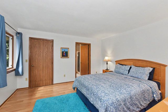 W178N9710 Riversbend CIRCLE W, Germantown, WI 53022