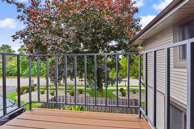 W178N9710 Riversbend CIRCLE W, Germantown, WI 53022