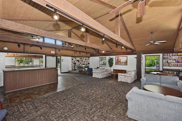 W178N9710 Riversbend CIRCLE W, Germantown, WI 53022