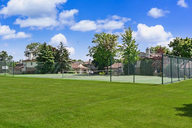 W178N9710 Riversbend CIRCLE W, Germantown, WI 53022