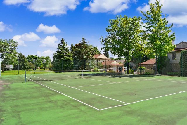 W178N9710 Riversbend CIRCLE W, Germantown, WI 53022