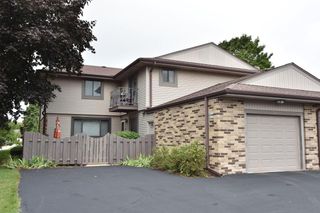W178N9710 Riversbend CIRCLE W, Germantown, WI 53022