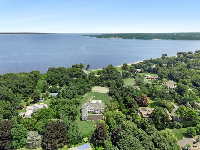 4 Shepherds Lane, Sands Point, NY 11050