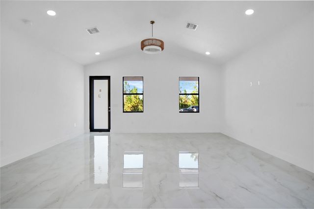 27412 LAS LOMAS DRIVE, Punta Gorda, FL 33955