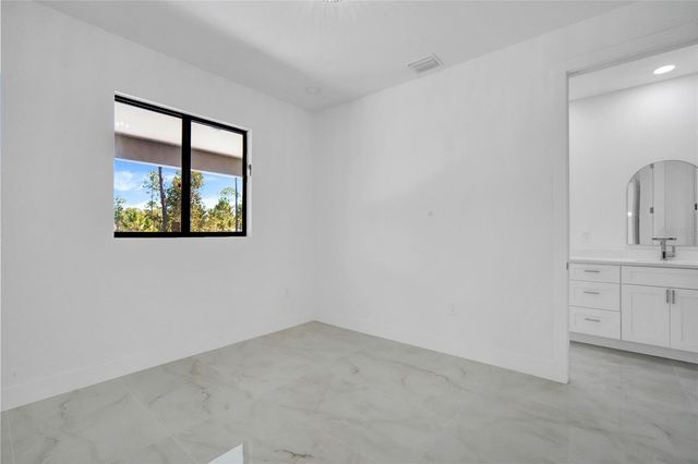 27412 LAS LOMAS DRIVE, Punta Gorda, FL 33955