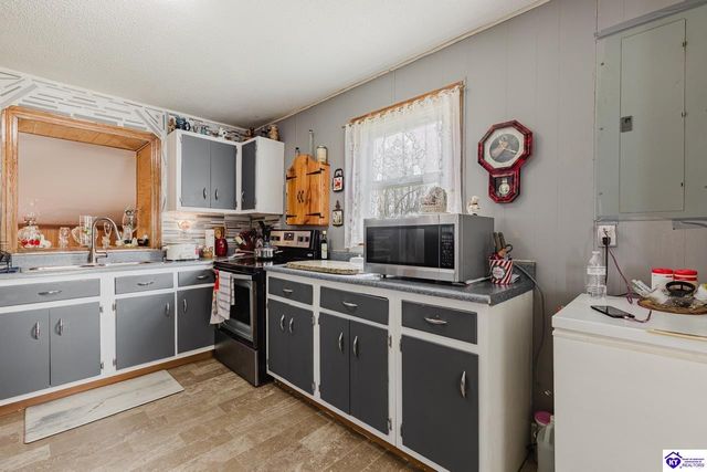 215 Peak Street, Hodgenville, KY 42748