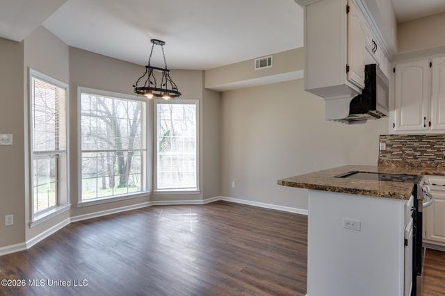 440 Blue Lake Drive, Lake Cormorant, MS 38641