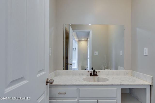 440 Blue Lake Drive, Lake Cormorant, MS 38641