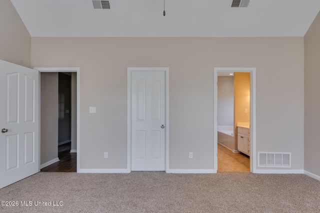 440 Blue Lake Drive, Lake Cormorant, MS 38641