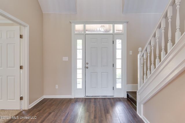 440 Blue Lake Drive, Lake Cormorant, MS 38641