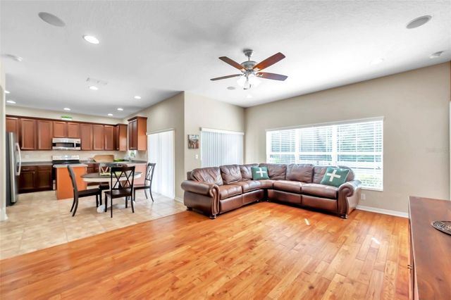 11144 OYSTER BAY CIRCLE, New Port Richey, FL 34654