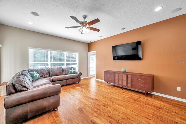 11144 OYSTER BAY CIRCLE, New Port Richey, FL 34654