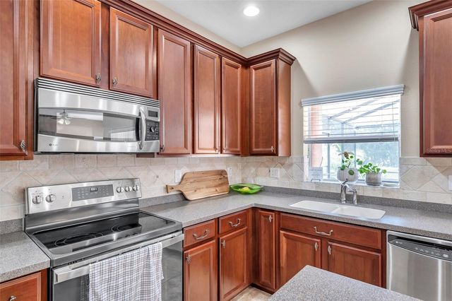 11144 OYSTER BAY CIRCLE, New Port Richey, FL 34654