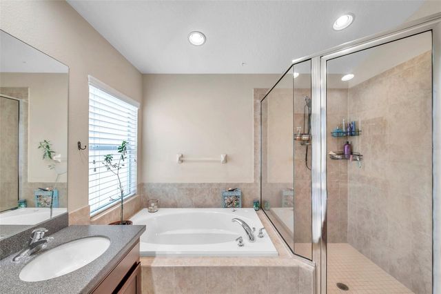 11144 OYSTER BAY CIRCLE, New Port Richey, FL 34654