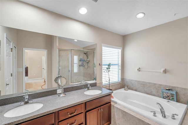 11144 OYSTER BAY CIRCLE, New Port Richey, FL 34654