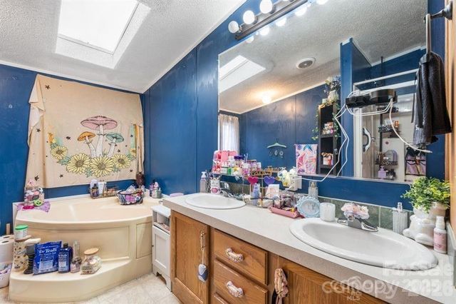 157 Broad Meadow Drive, Statesville, NC 28677