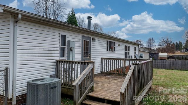 157 Broad Meadow Drive, Statesville, NC 28677