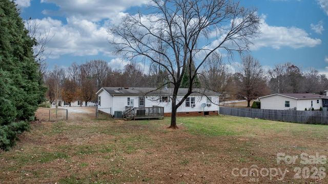 157 Broad Meadow Drive, Statesville, NC 28677