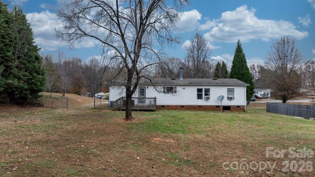 157 Broad Meadow Drive, Statesville, NC 28677