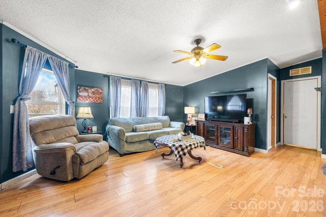 157 Broad Meadow Drive, Statesville, NC 28677