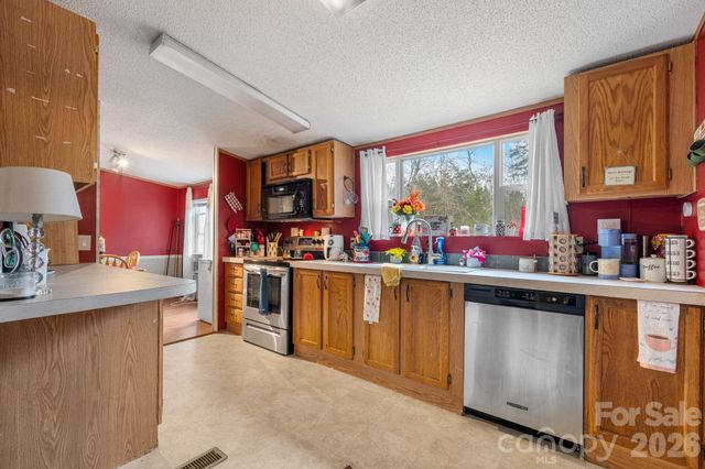 157 Broad Meadow Drive, Statesville, NC 28677