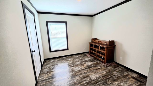 350 GEORGE LN, Michie, TN 38357