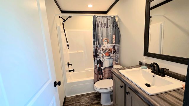 350 GEORGE LN, Michie, TN 38357