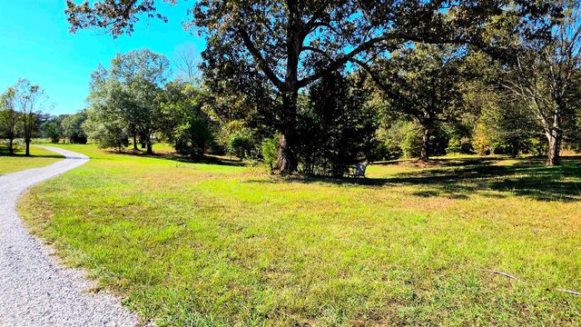 350 GEORGE LN, Michie, TN 38357