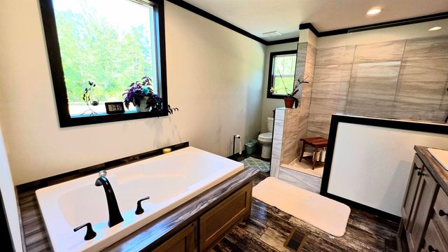 350 GEORGE LN, Michie, TN 38357