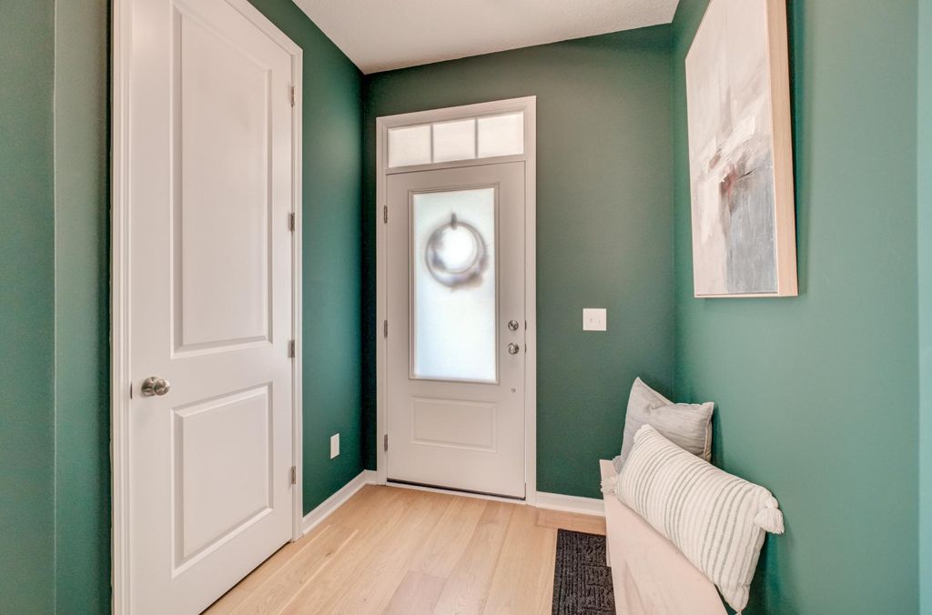 4233 Arbor Bay, Woodbury, MN 55129 — photo 3