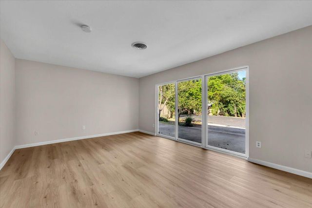 1953 Cameo Court, Redding, CA 96002