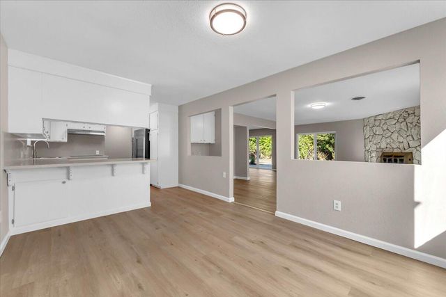 1953 Cameo Court, Redding, CA 96002