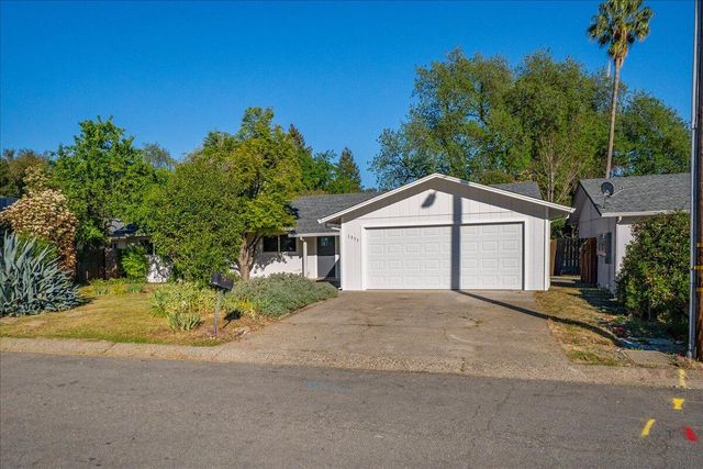 1953 Cameo Court, Redding, CA 96002