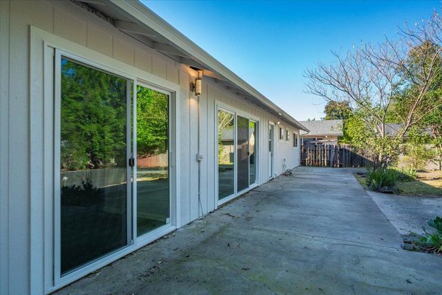 1953 Cameo Court, Redding, CA 96002