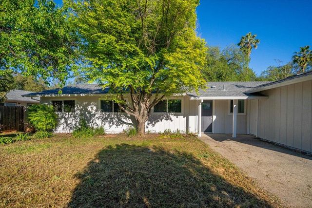 1953 Cameo Court, Redding, CA 96002