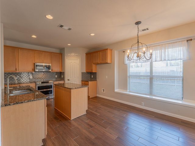 8240 Lauren Way, Watauga, TX 76148