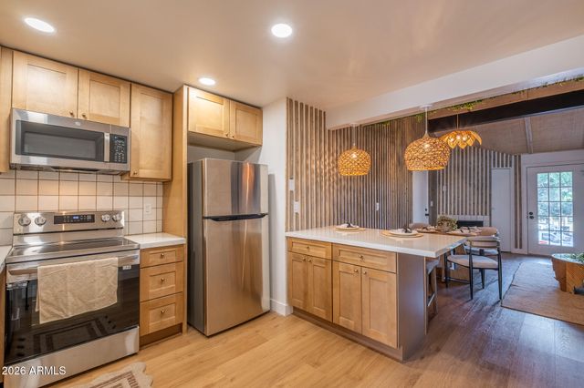 30 E BROWN Road 2113, Mesa, AZ 85201