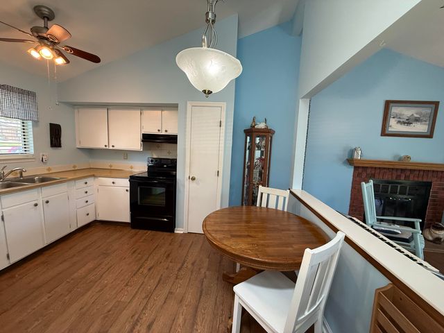 1549 Summa Meadow Drive, Lexington, KY 40515