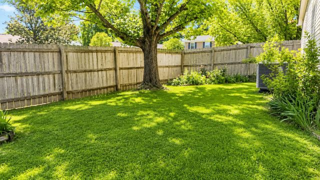 1549 Summa Meadow Drive, Lexington, KY 40515