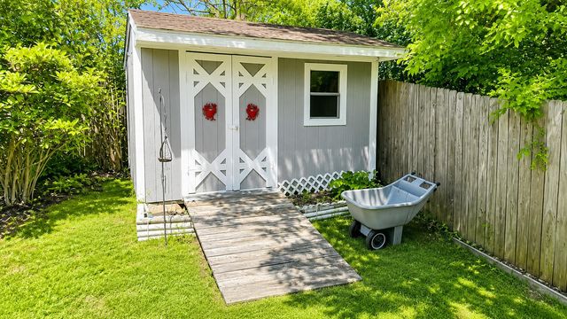 1549 Summa Meadow Drive, Lexington, KY 40515