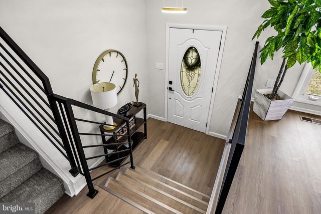 301 CARDINAL RD, Beverly, NJ 08010