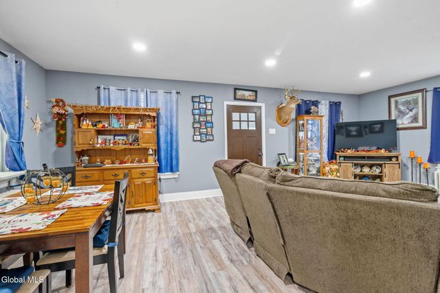 183 Maple Avenue, Glenville, NY 12302