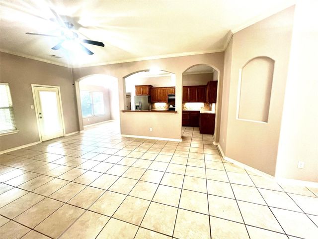 12121 N Ridgeway Drive N, Willis, TX 77318